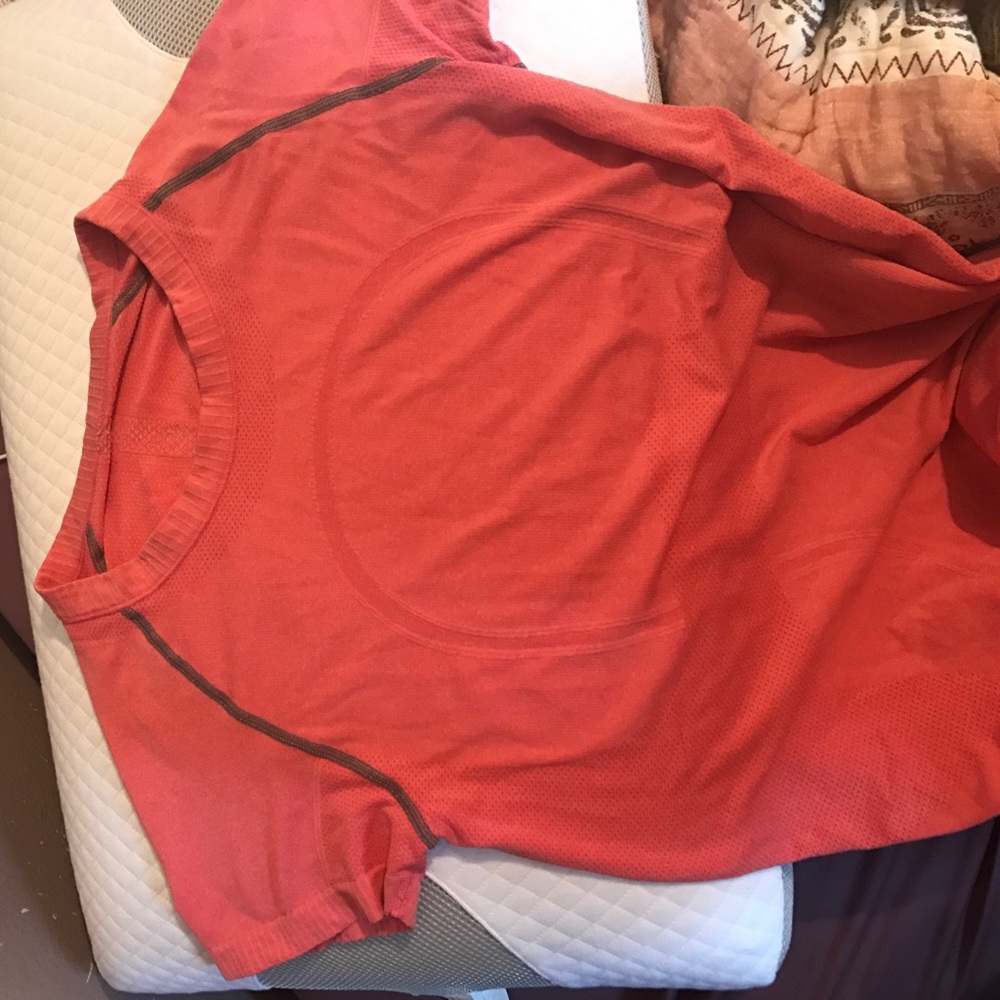 Lululemon swiftly tech tshirt