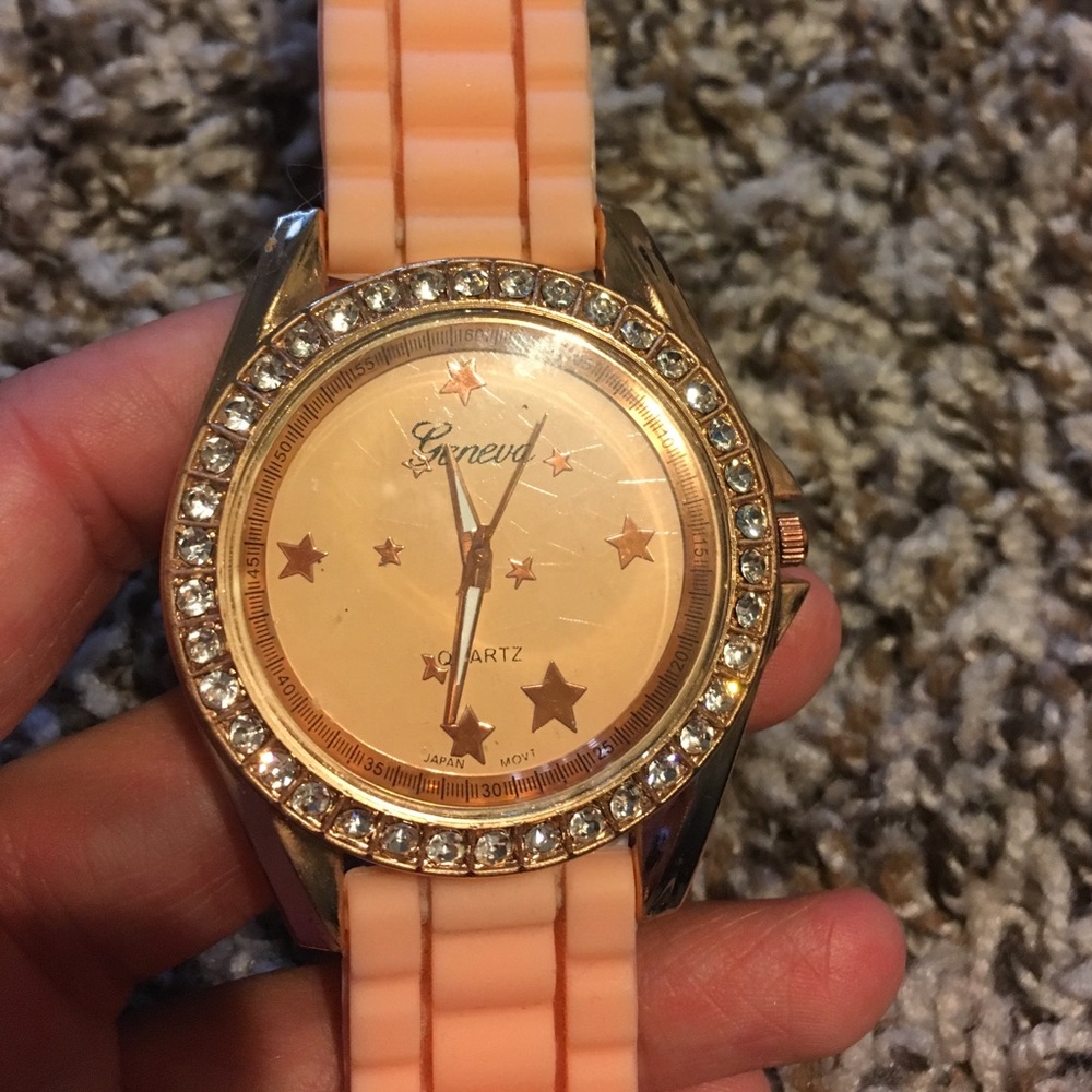 Pink watch - Picture 2 of 2