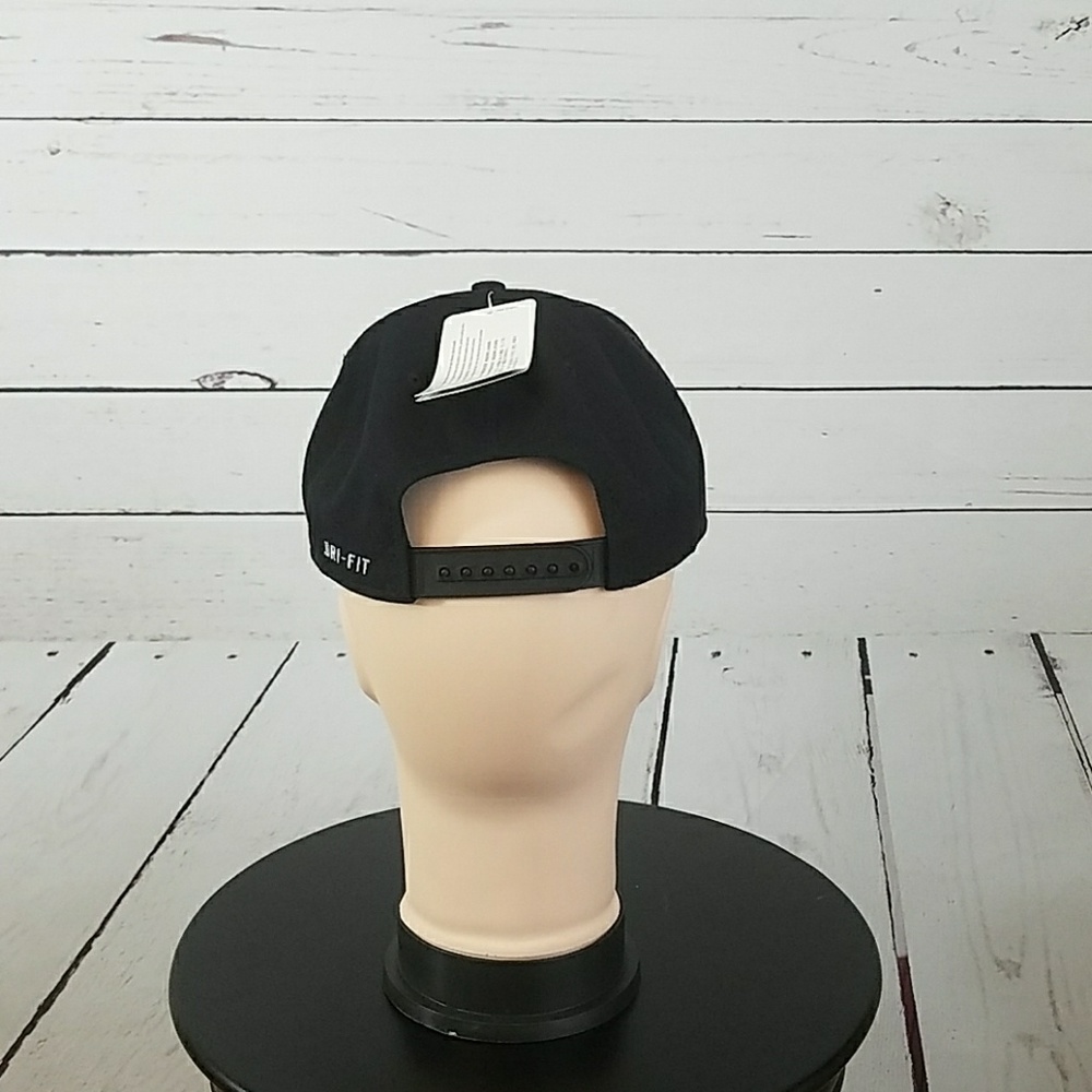 Nike Dri-Fit Football Hat Snap Back Black Red - Picture 3 of 8