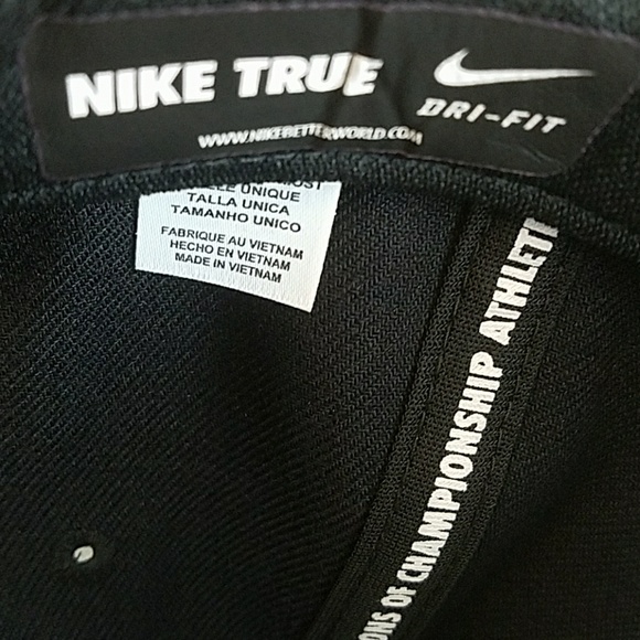 Nike Dri-Fit Football Hat Snap Back Black Red - Picture 7 of 8