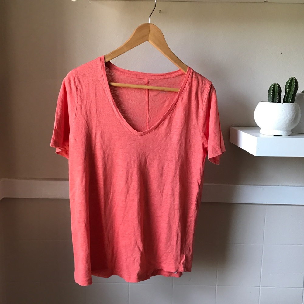 Coral Linen V-neck T-shirt