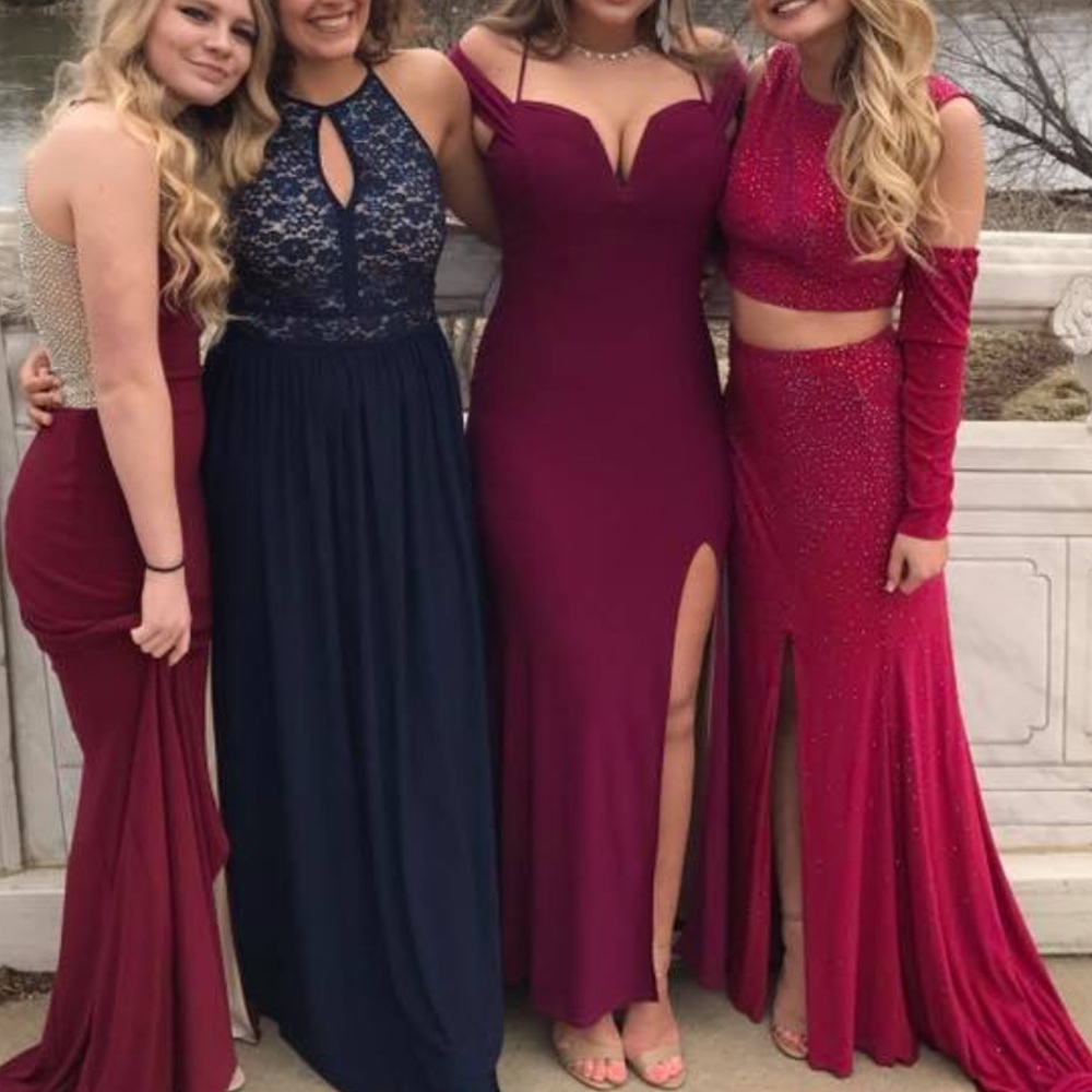 Prom Dress - Picture 2 of 5