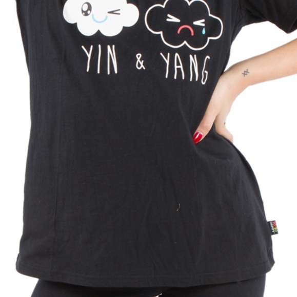 YIN &YANG TEE
FROM IRON FIST - Picture 4 of 4