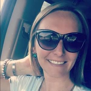 Meet your Posher, Laura