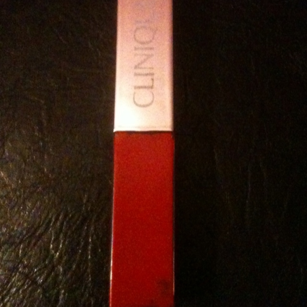 Clinique lip gloss