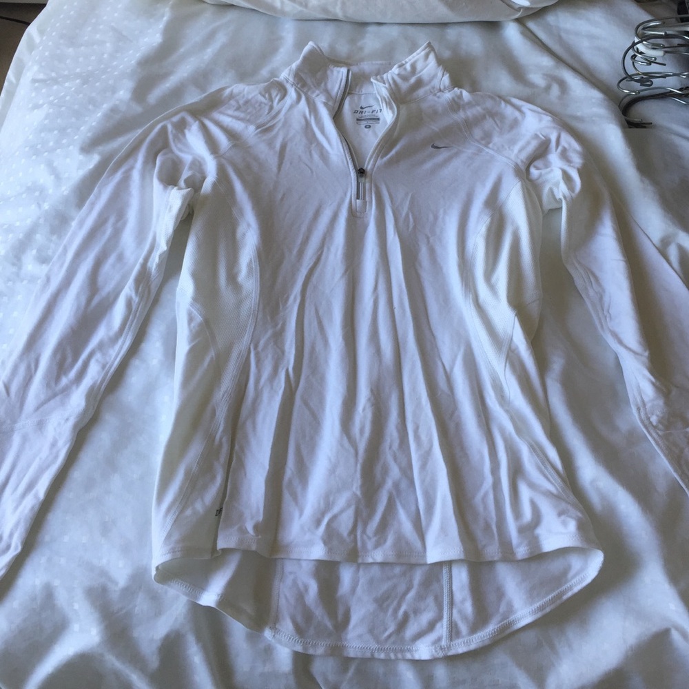 Nike top
