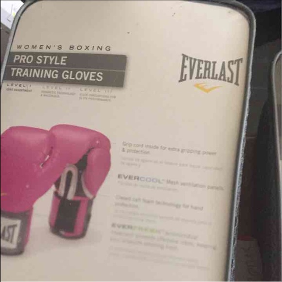 Boxing Mitts - Picture 2 of 2