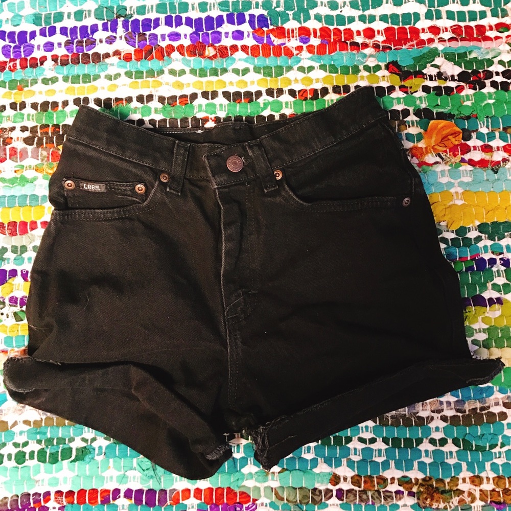 High Waisted Shorts 👾