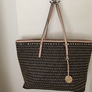 Michael Kors jet sat bag!
