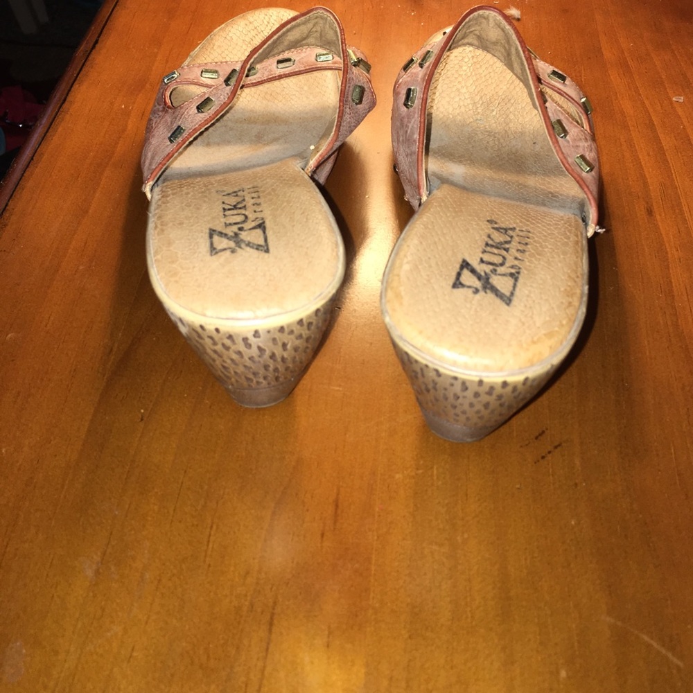 Wedges - Picture 3 of 3