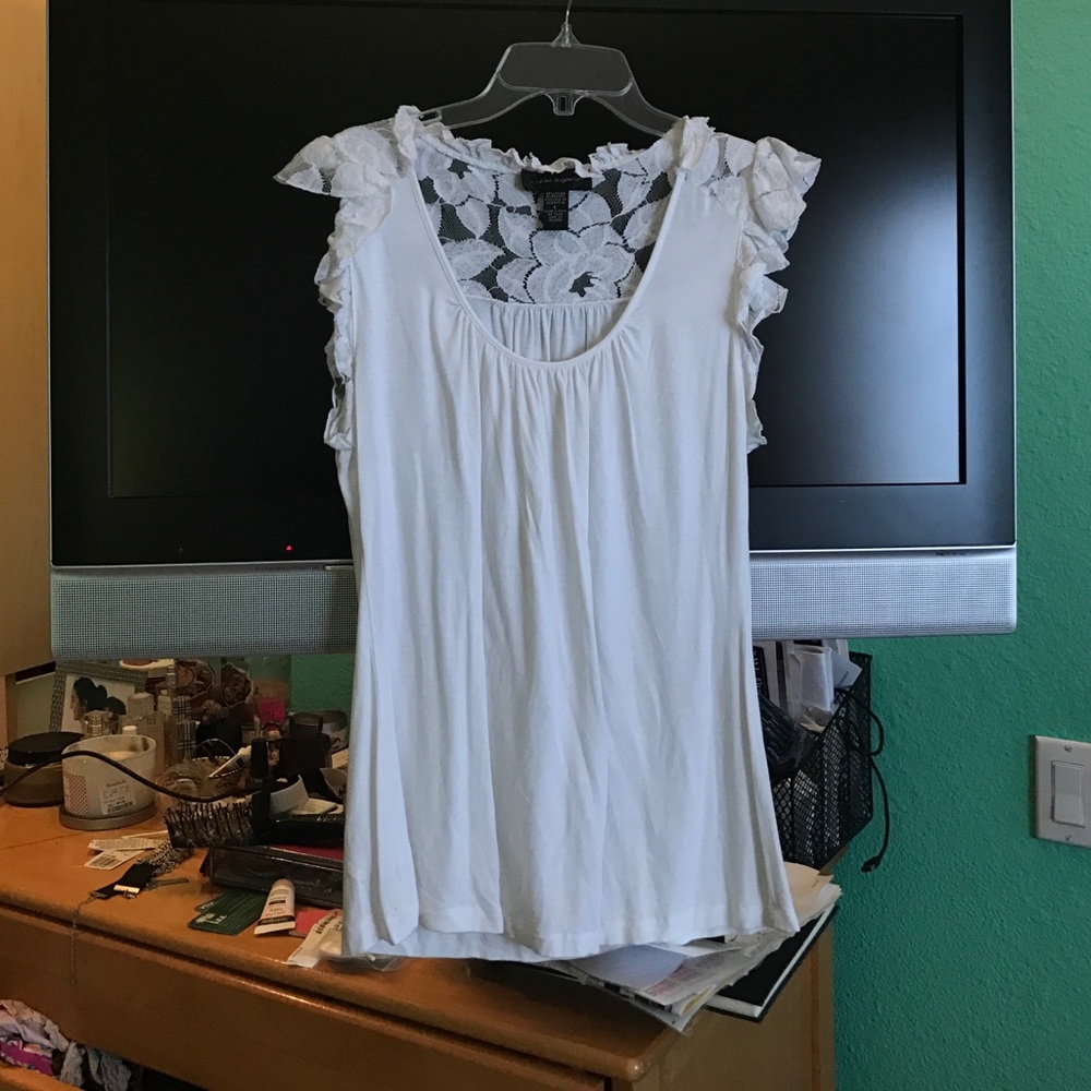 White lace t shirt blouse