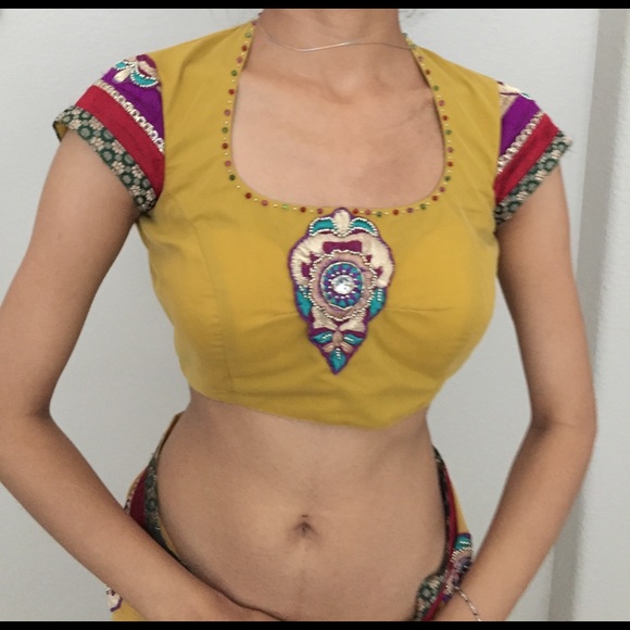 Saree - Picture 3 of 5