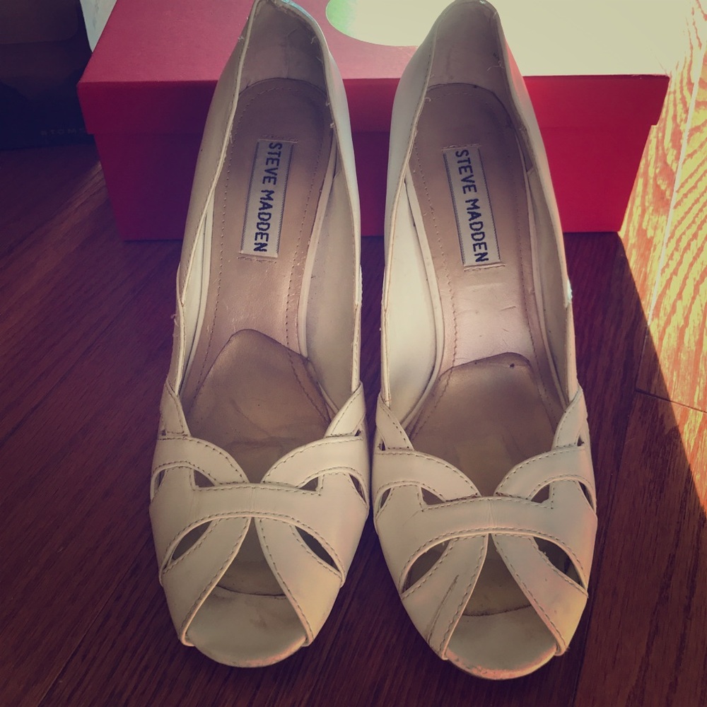 Steve Madden's white peep toes stilettos
