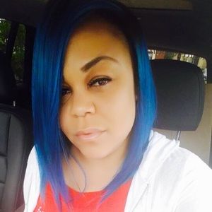 Meet your Posher, Kevia