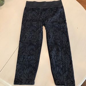 FABLETICS Capris