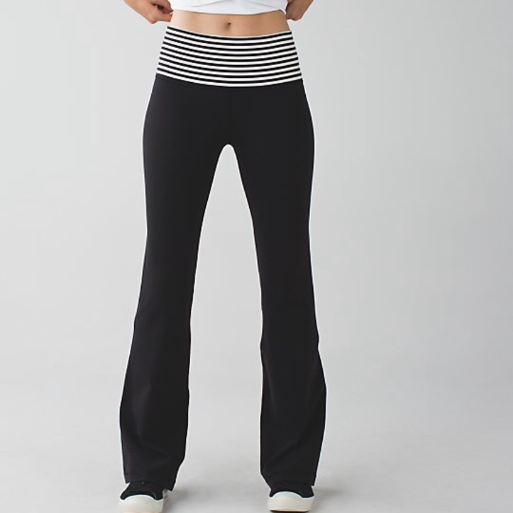 Lululemon flare yoga pants