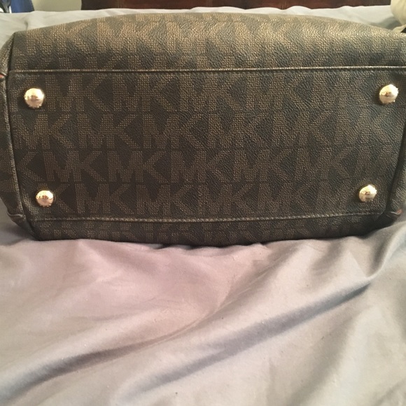 👜 Michael Kors Brown 👛Purse! Barley used! - Picture 4 of 6