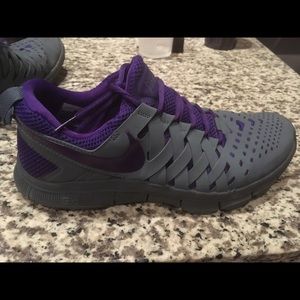 Nike Finger traps size 10