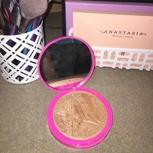 Jeffree Star Skin Frost King Tut