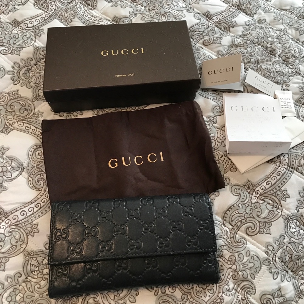 💥REDUCED💥 Gucci black leather wallet