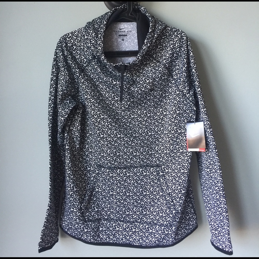 Hooded Therma-fit sweatshirt Size Medium w/pockets