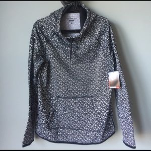 Hooded Therma-fit sweatshirt Size Medium w/pockets