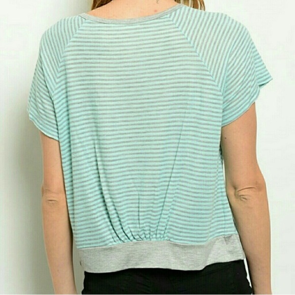 🌟BNWT Mint Striped Colorblock Tee - Picture 2 of 2