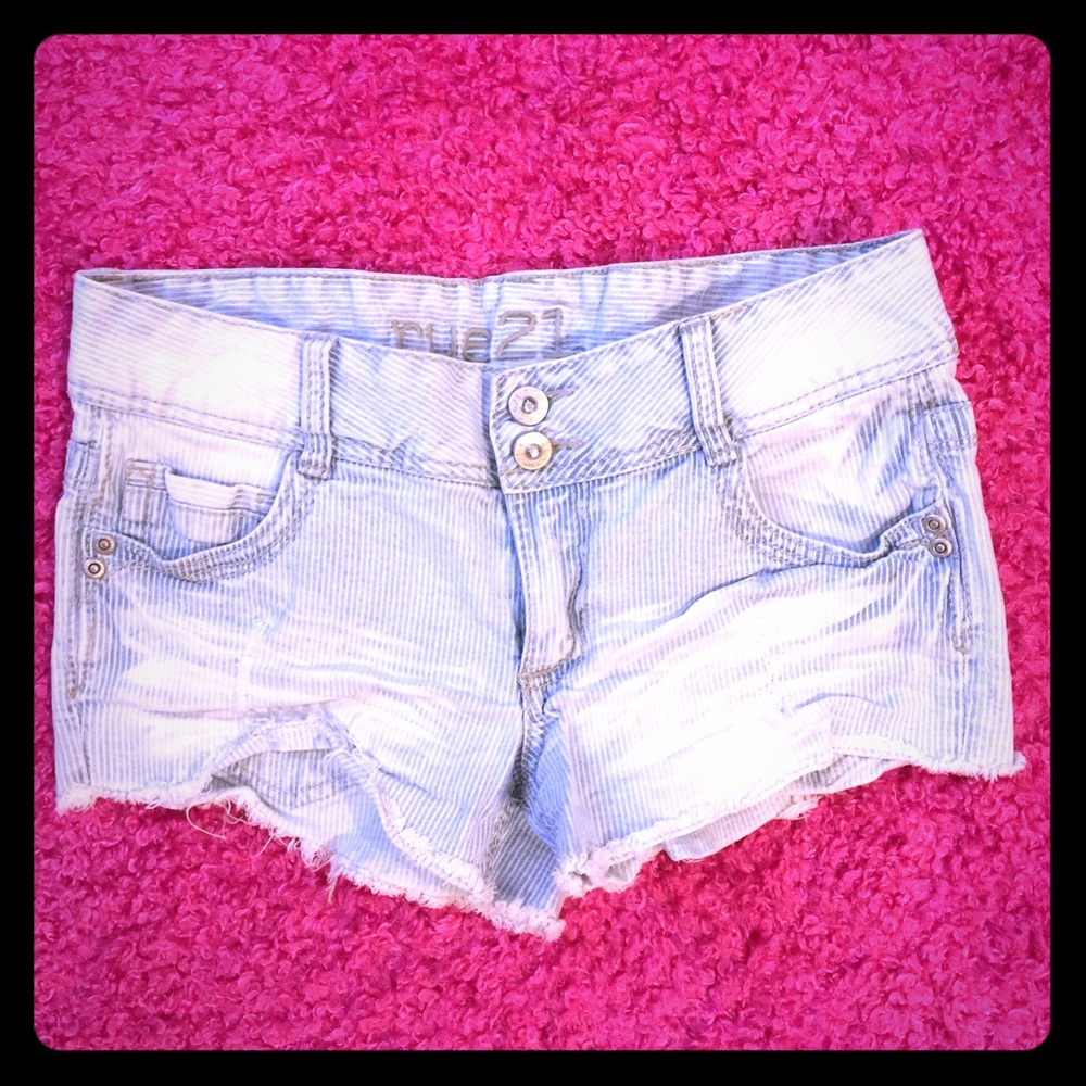 Jean cut off shorts