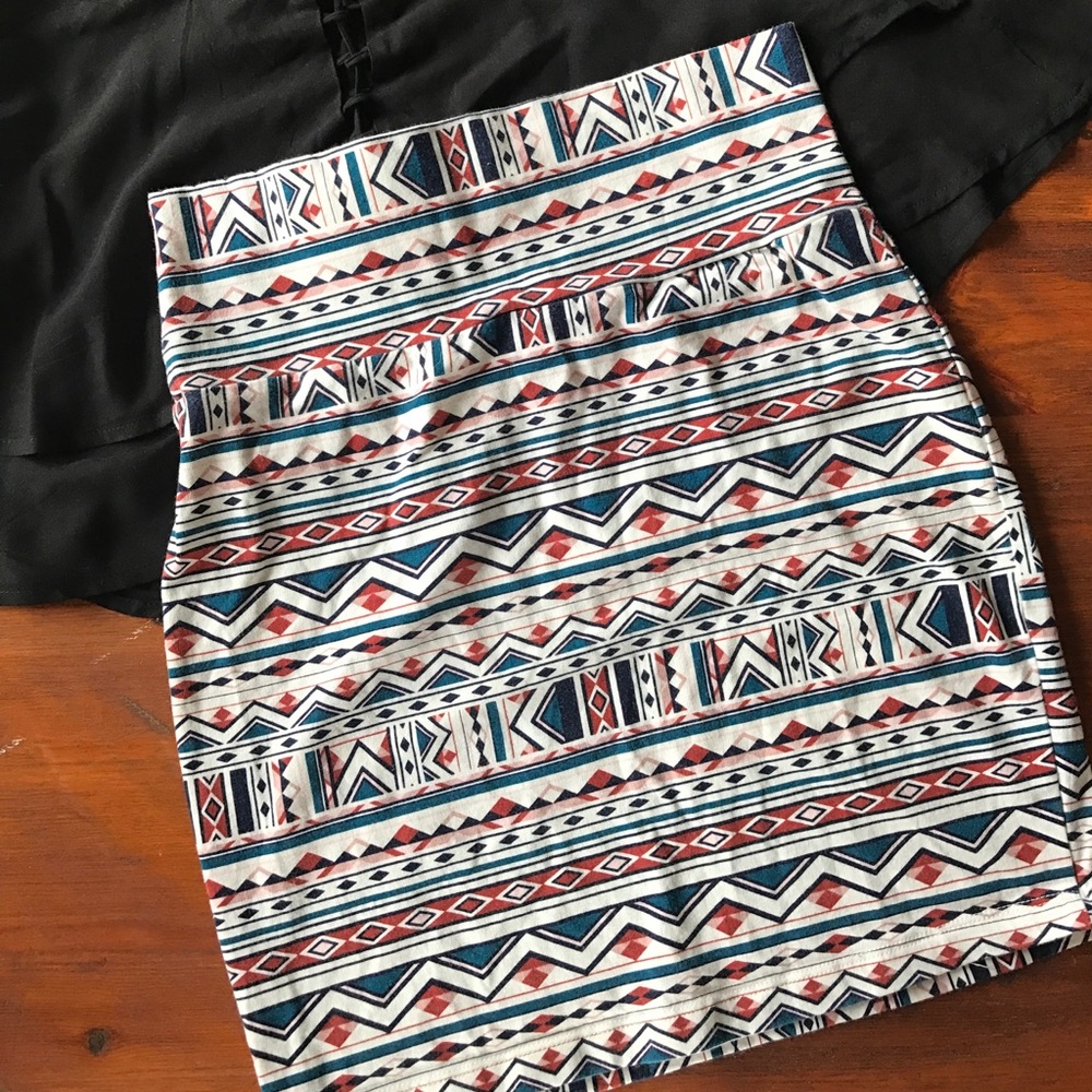 🎶  CLEANIN' OUT MY CLOSET 😎  AZTEC bodycon skirt
