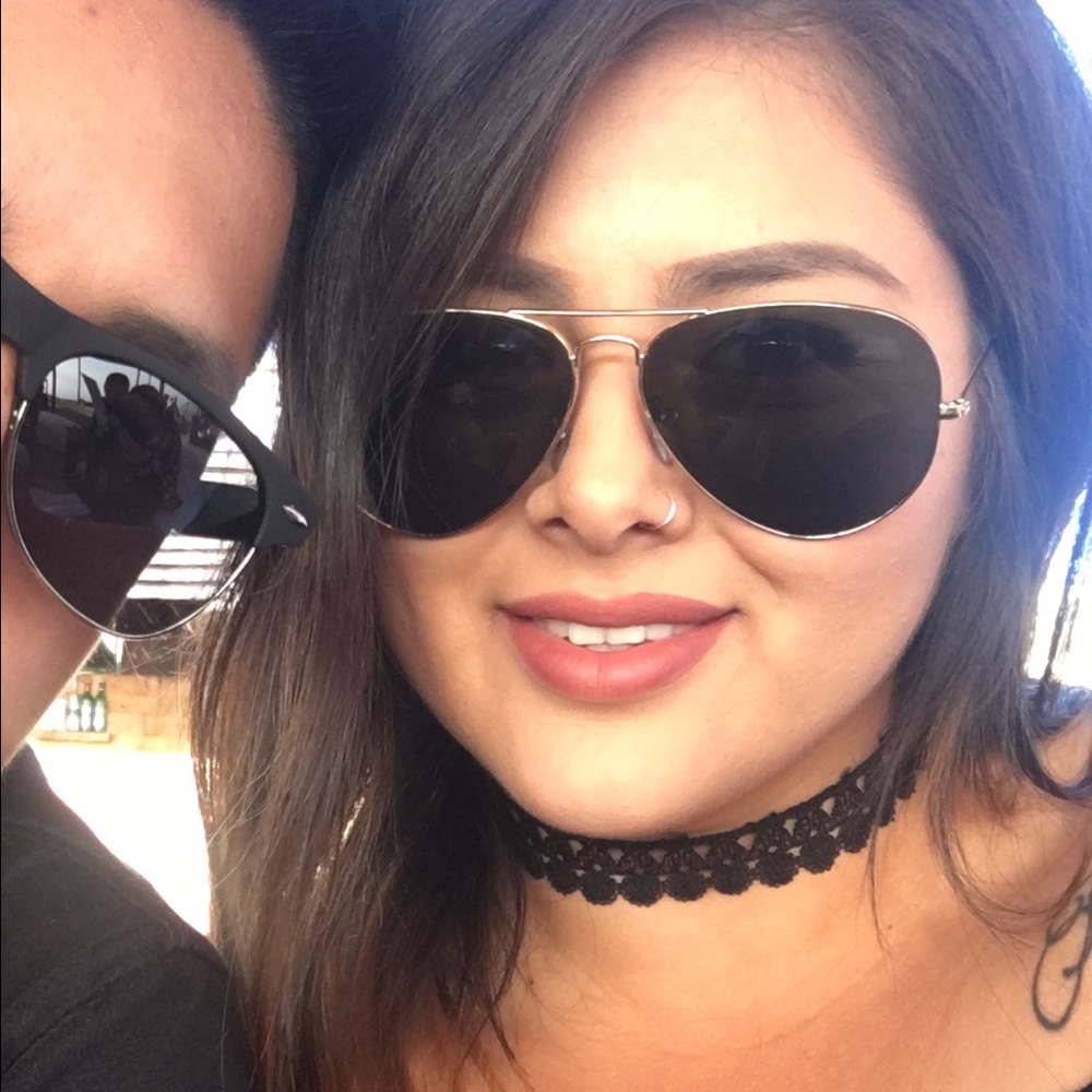 Meet your Posher, Elena