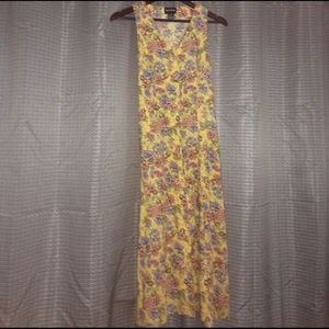 *SOLD*BUY ONE GET ONE Floral sleeveless maxi dress