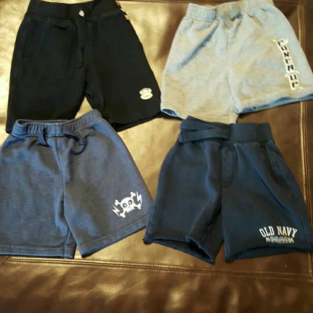 Bundle of boys 3t shorts