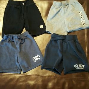 Bundle of boys 3t shorts