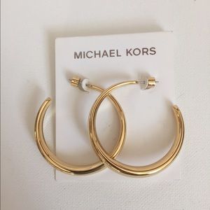 MICHAEL KORS Gold Hoops
