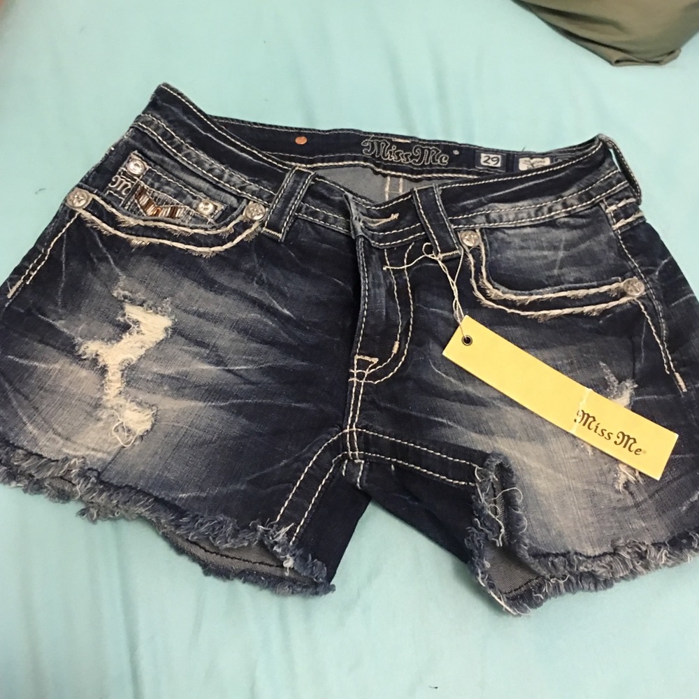 Miss Me shorts size 29
