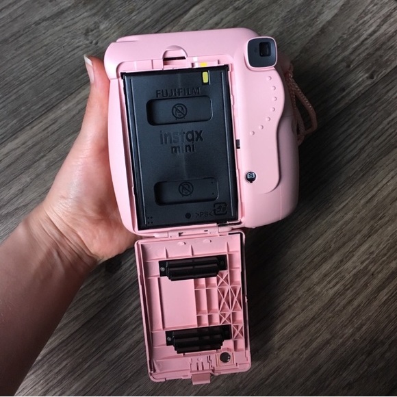 💥$60 CAM ONLY $70 w/ FILM 💥 Instax Mini8 - Picture 3 of 5