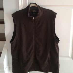 Club Room Fleece vest