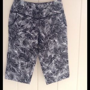 Ruby Rd Linen Capri Pants - NWT