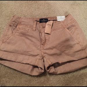 NWT! American Eagle shortie Khaki shorts. Size 00