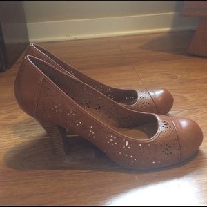 MIA Tan Pumps with Cutout Pattern