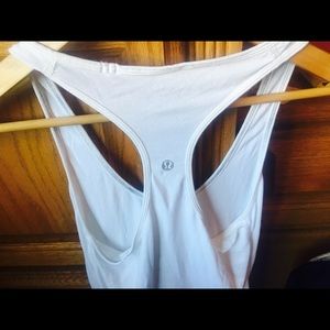 Lululemon tank