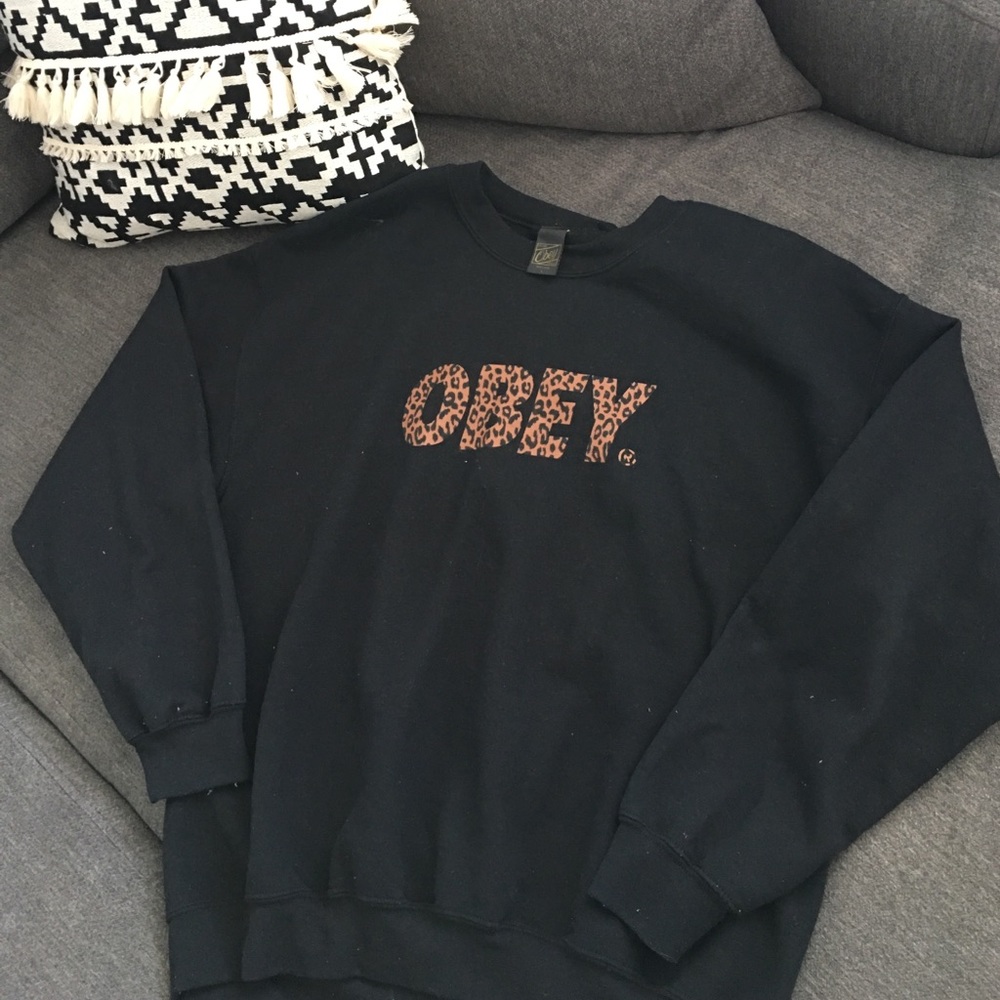 Obey Crew neck