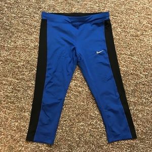 Nike Cropped Leggings