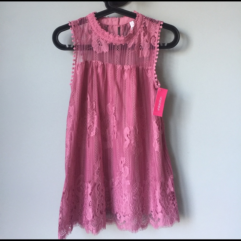 Sleeveless Lace Pink Shirt