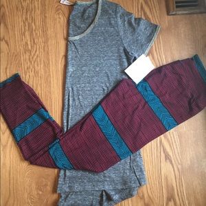 New LuLaRoe outfit (OS leggings & XS classic Tee)
