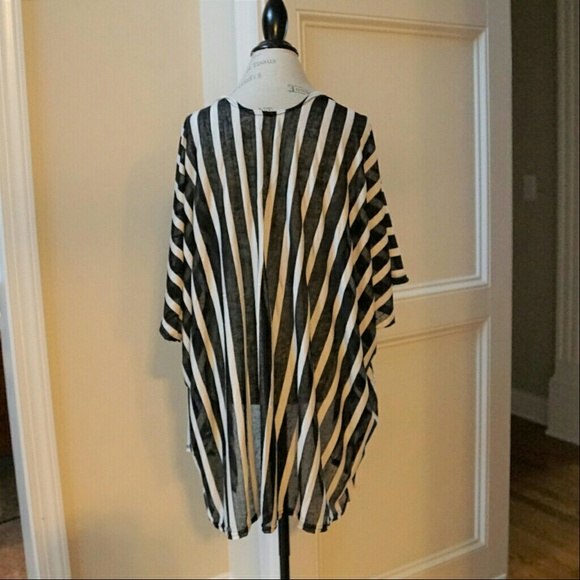 RESTOCKED Kimono wrap or Beach Cover with armholes - Picture 6 of 6