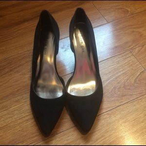 Madden Girl Black Pumps