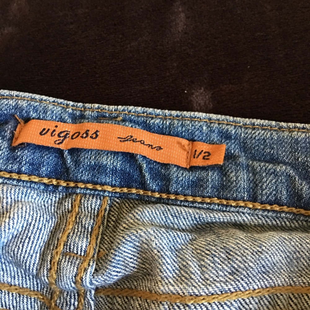 Jeans - Picture 2 of 3