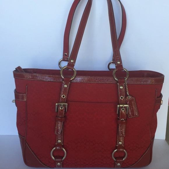 Coach Red purse. - Picture 1 of 3