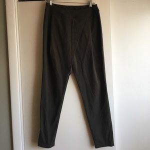 Lululemon Trouser Pant, size 6